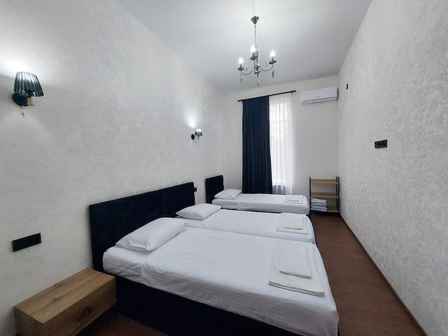 Soma Apartment Kutaisi Bagian luar foto