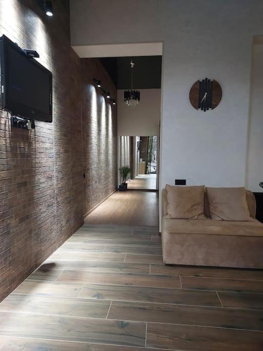 Soma Apartment Kutaisi Bagian luar foto